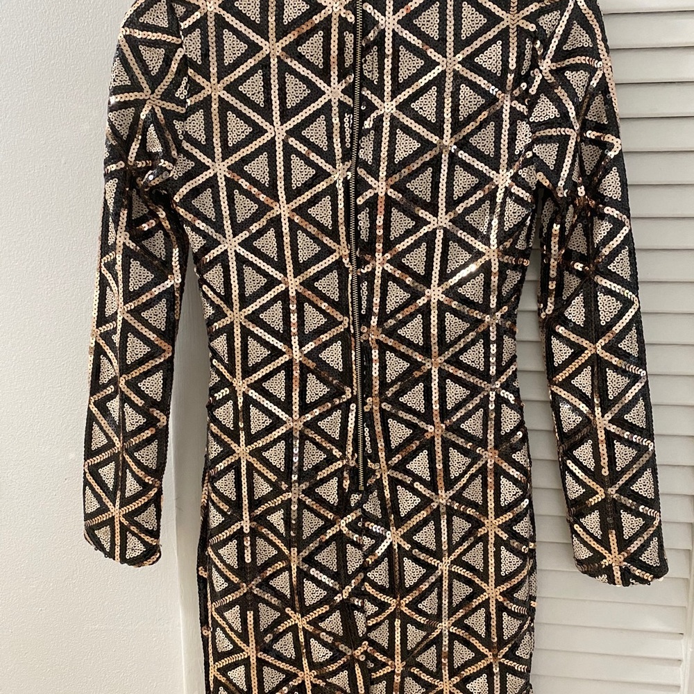 Lulus Rose Gold and White Sequin dress - Picture 6 of 8